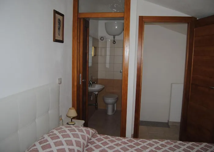 Villetta Vista Mare Immersa Nel Verde Tatil Evi Calasetta